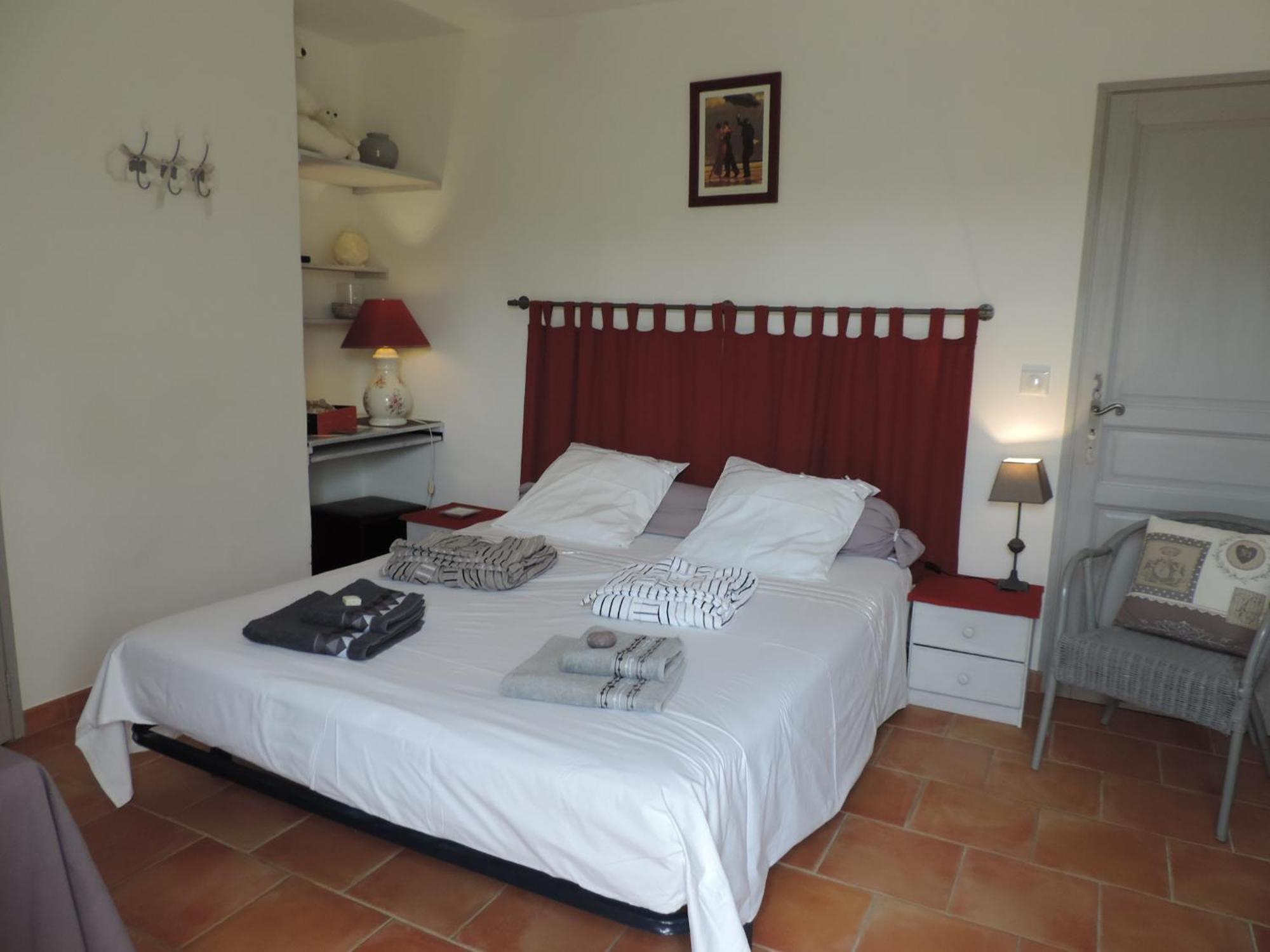 Chambre D'Hotes Le Fare Tchanque Parking Gratuit Sur Place Bed & Breakfast Cavaillon Exterior photo